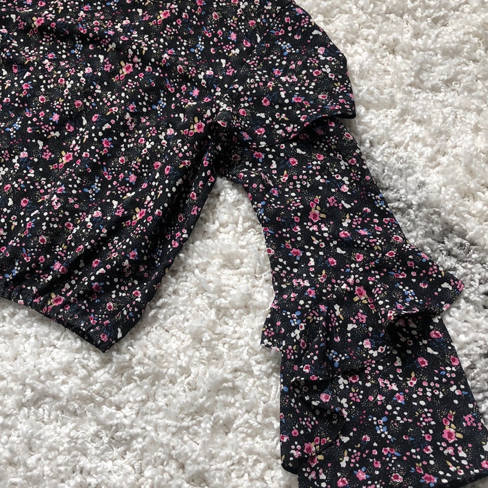 Floral Ruffle Blouse
